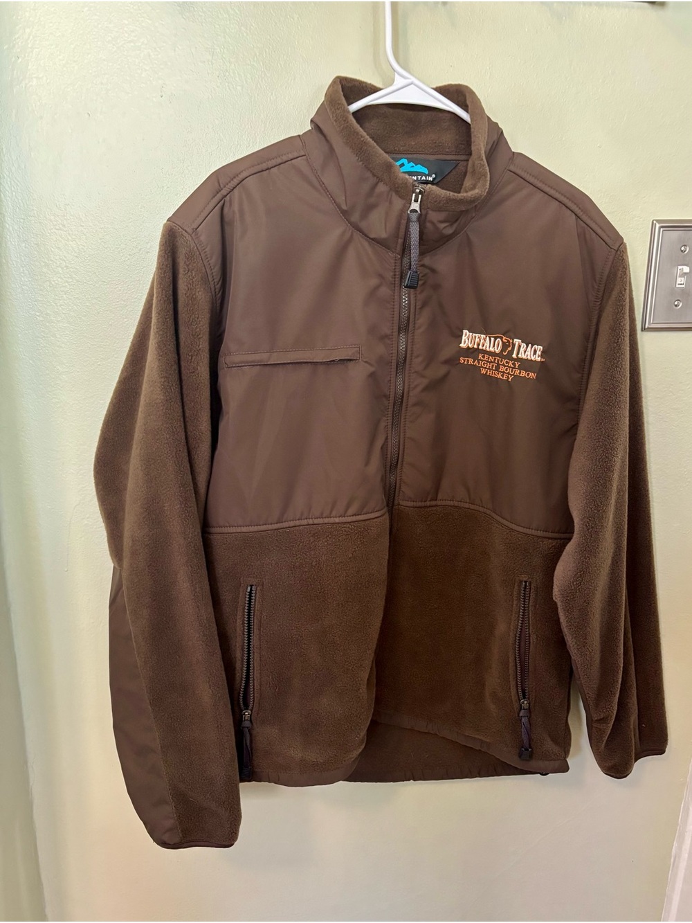 Buffalo Trace Bourbon Whiskey Fleece Jacket Mens Large Brown Full Zip Flawless